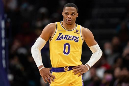 她轻描淡写 她轻描淡写