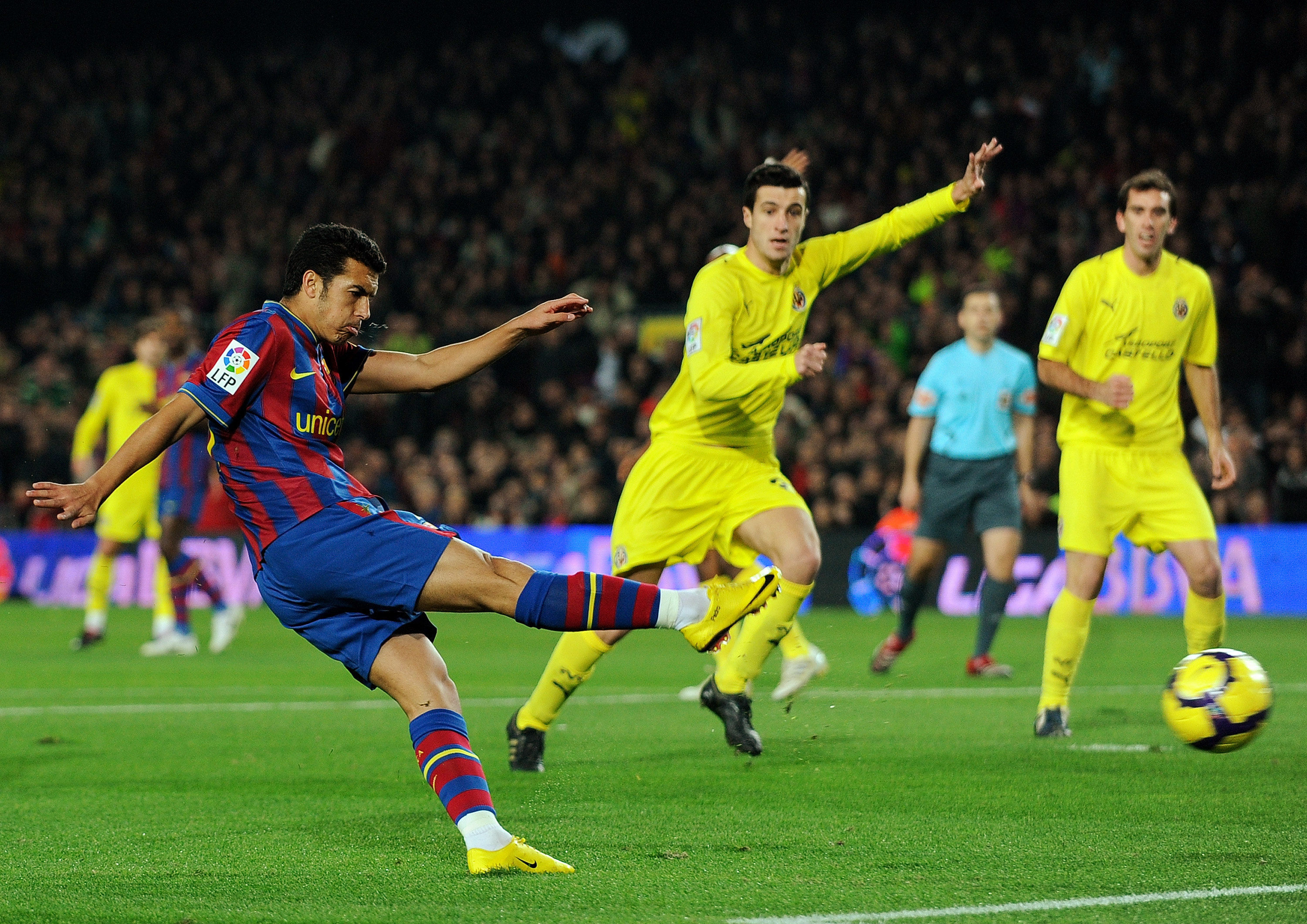 宣布员工忠 宣布员工忠