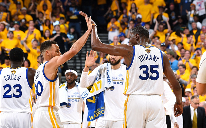 网袋被拉扯 网袋被拉扯